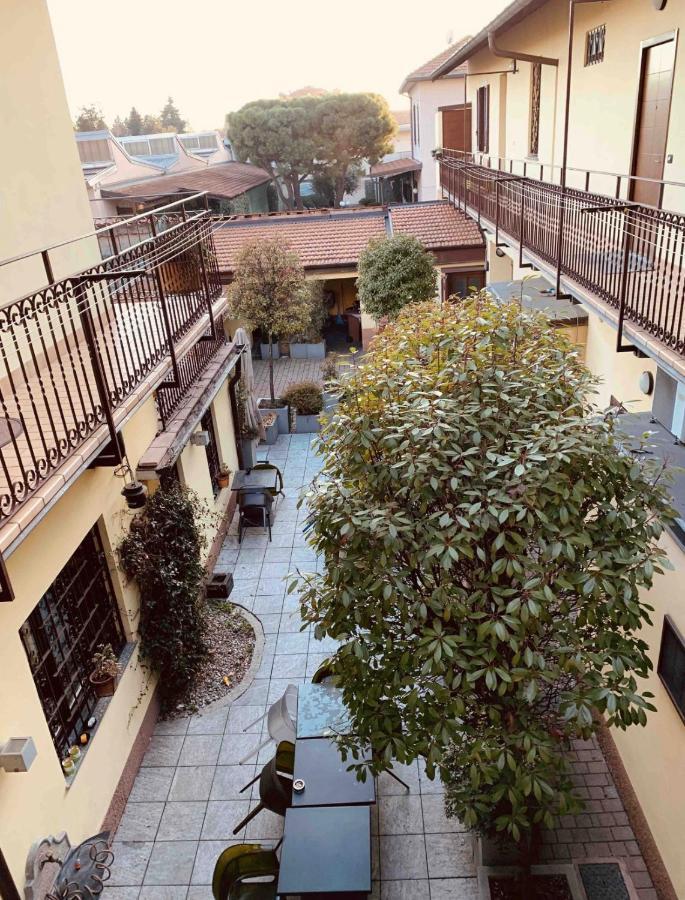 Maura'S B&B Gallarate Exterior photo